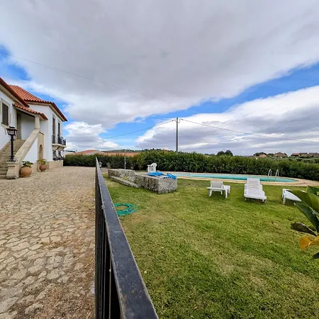 דירה Casas Telhadas