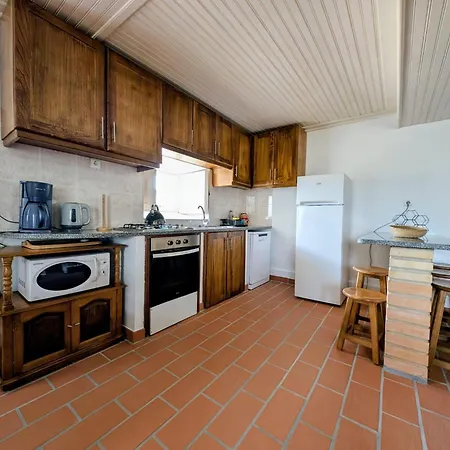 Casas Telhadas דירה