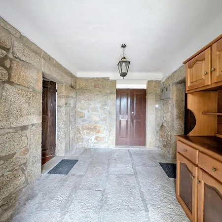 דירה Casas Telhadas