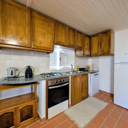 Casas Telhadas アパート