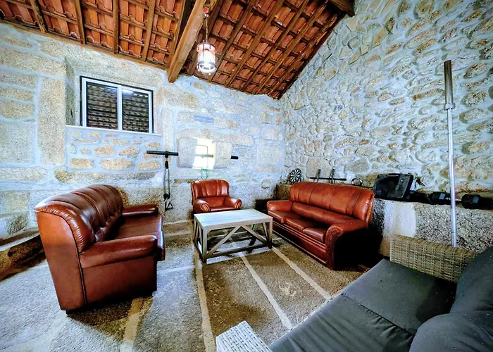 Casas Telhadas * Trancoso